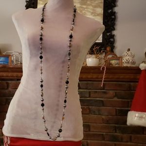 Multi pearl necklace
